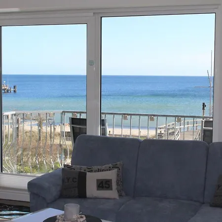 Strandschloesschen Utkiek Apartment