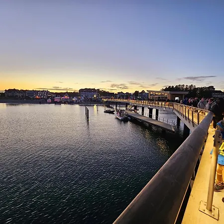 Strandschloesschen Utkiek * Haffkrug